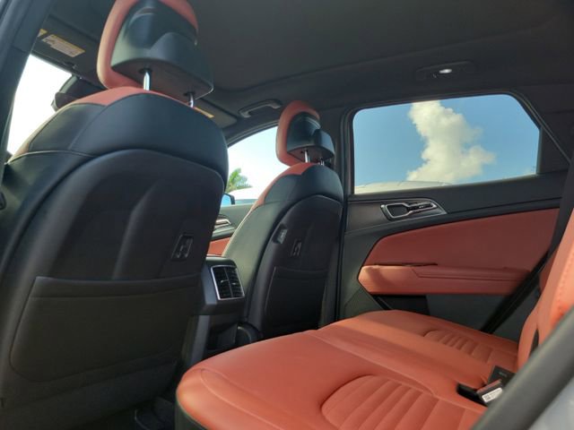 Used 2023 Kia Sportage SX FWD image 7