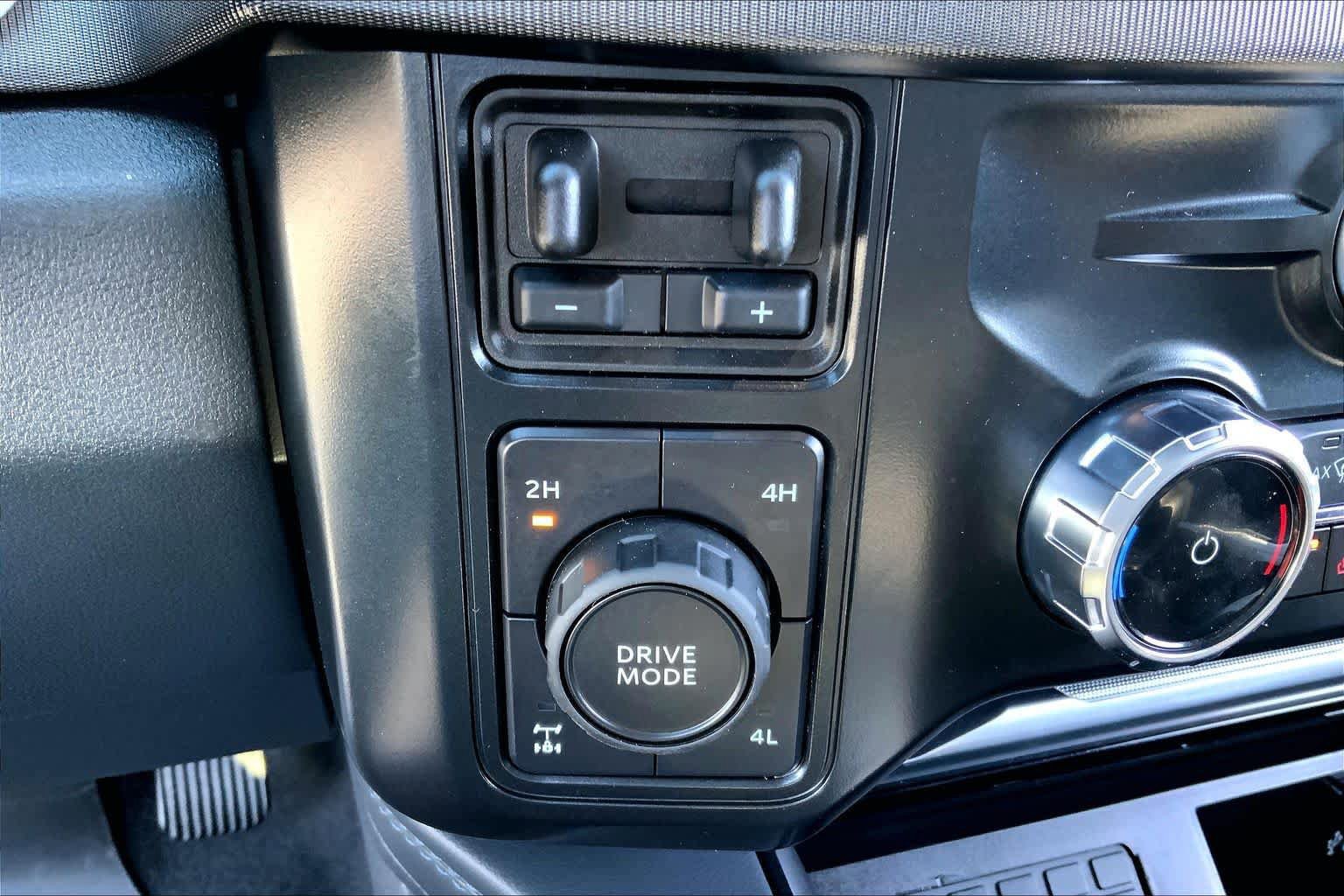 Certified 2026 Ford F250 Platinum AWD/4WD image 32