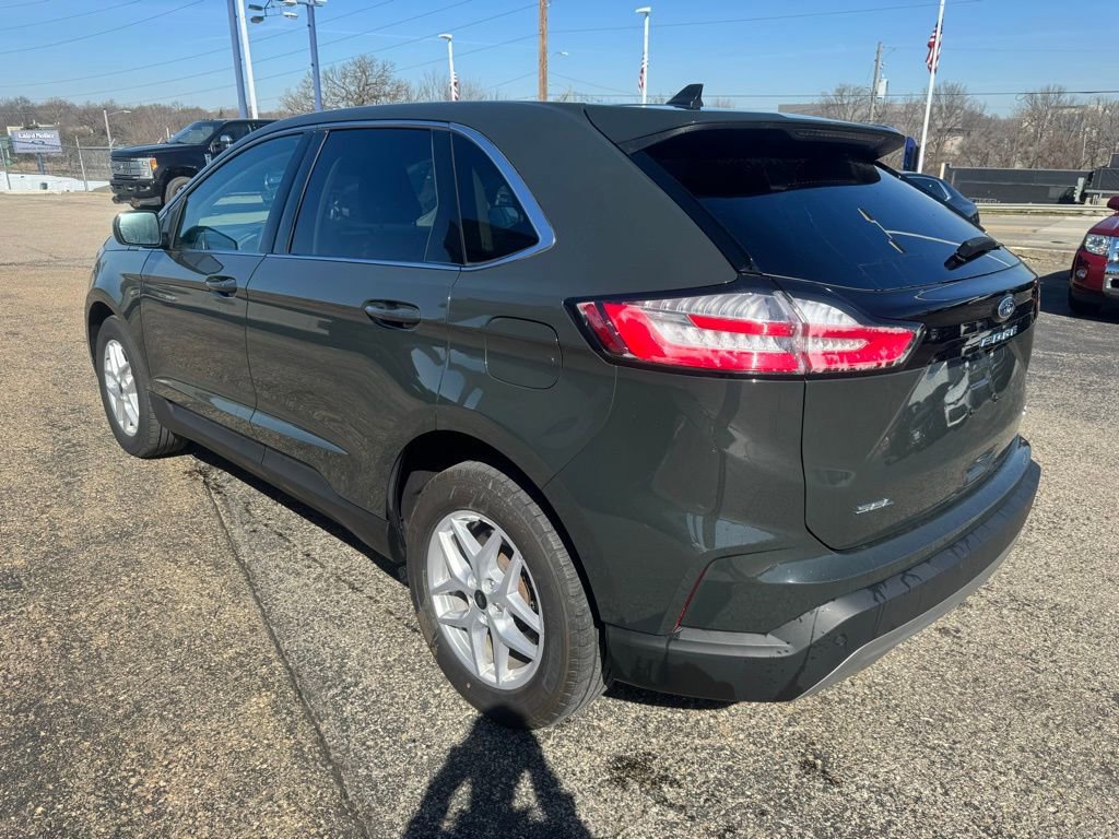 Certified 2024 Ford Edge SEL w/ Convenience Package image 2
