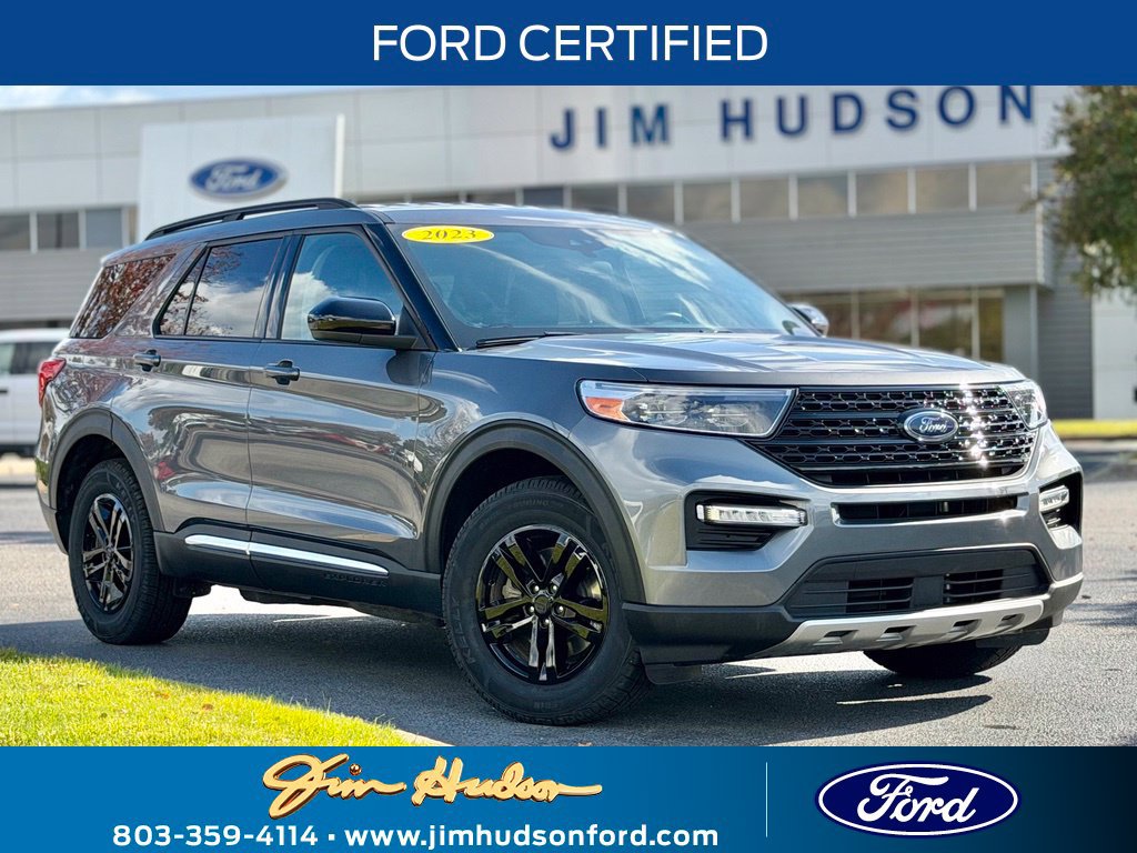 Certified 2023 Ford Explorer XLT w/ Equipment Group 202A