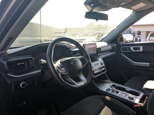 Certified 2023 Ford Explorer XLT AWD/4WD image 16