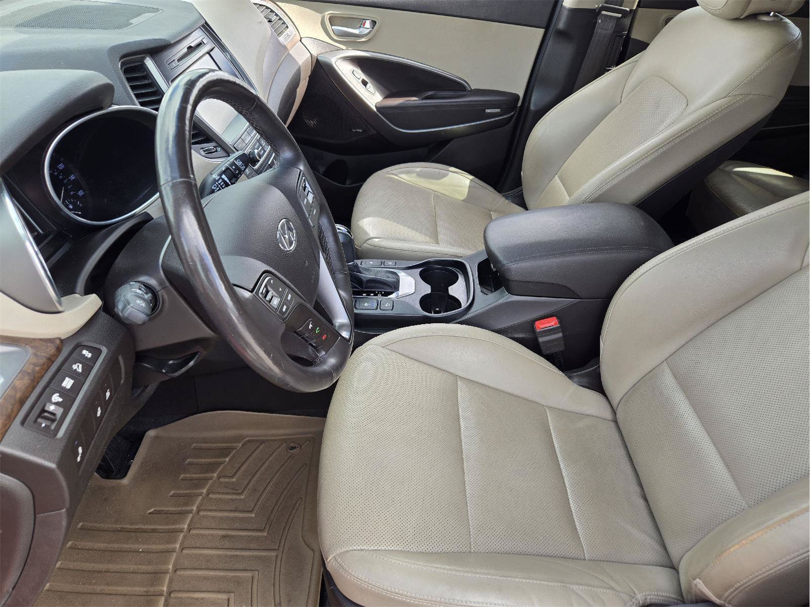 Used 2018 Hyundai Santa Fe FWD image 19