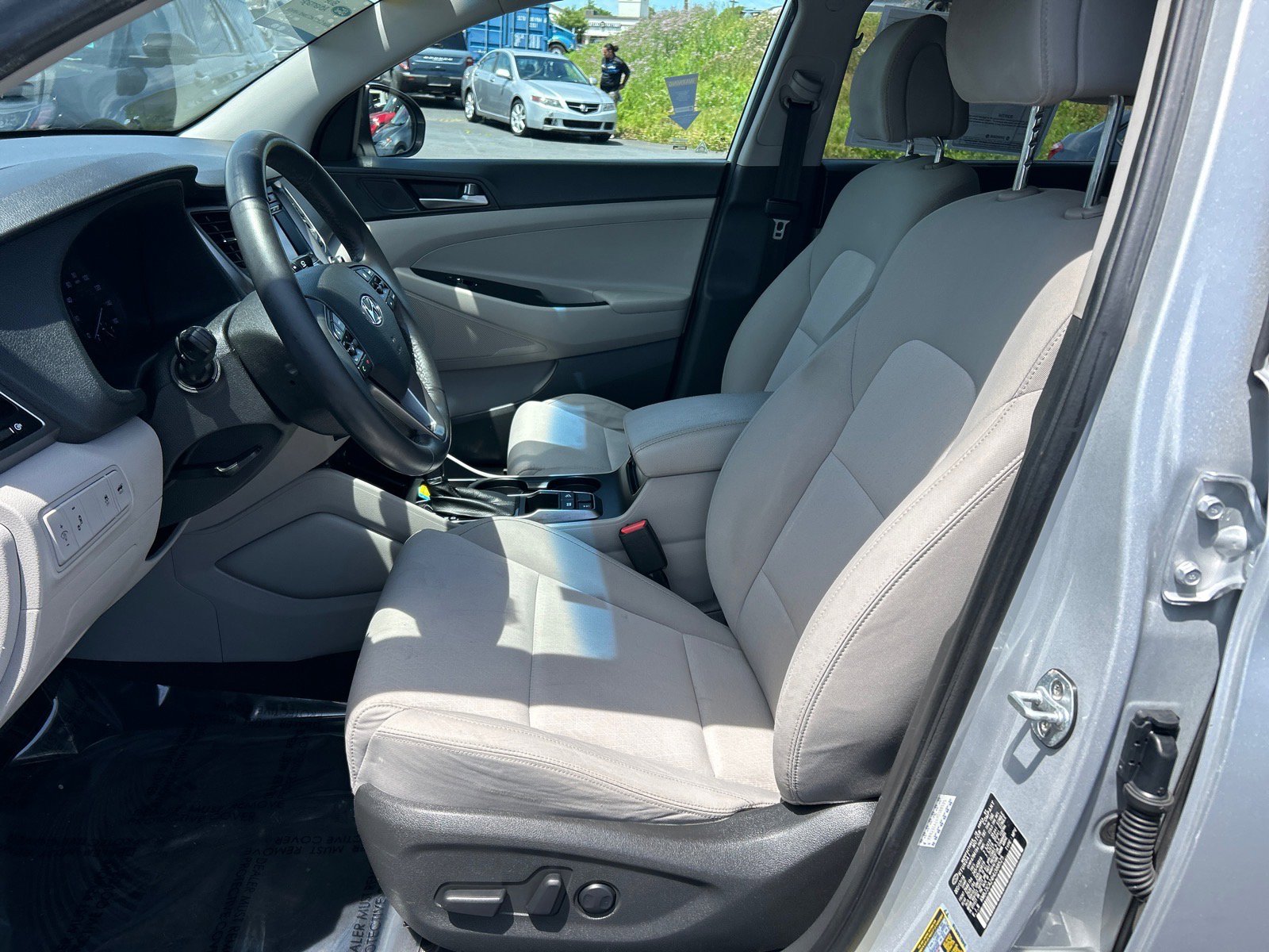 Used 2017 Hyundai Tucson Sport w/ Cargo Package AWD/4WD image 6