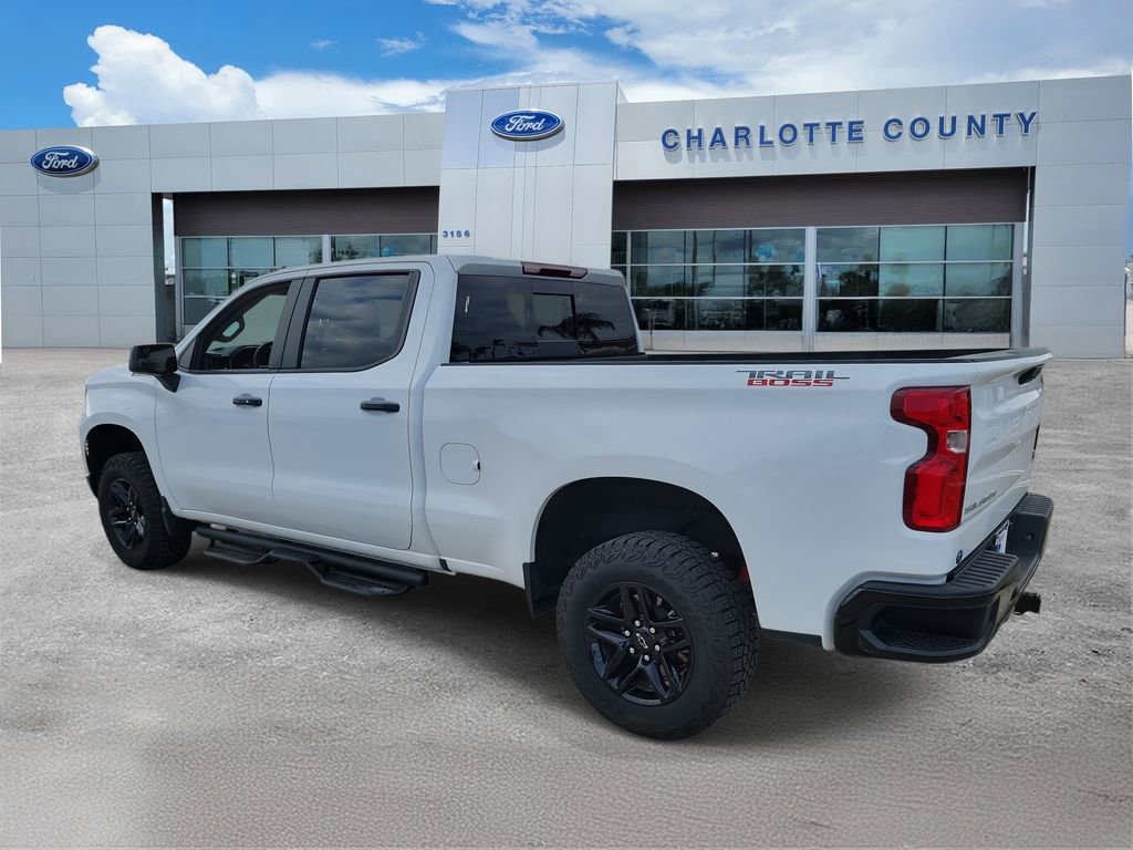 Used 2024 Chevrolet Silverado 1500 LT Trail Boss w/ Convenience Package II image 3