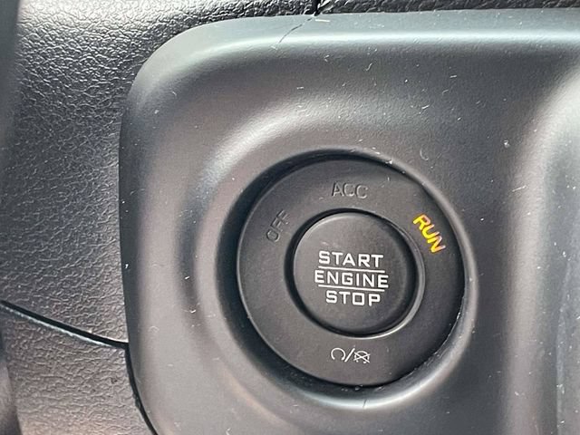 Used 2022 Jeep Gladiator Overland w/ Cold Weather Group AWD/4WD image 18