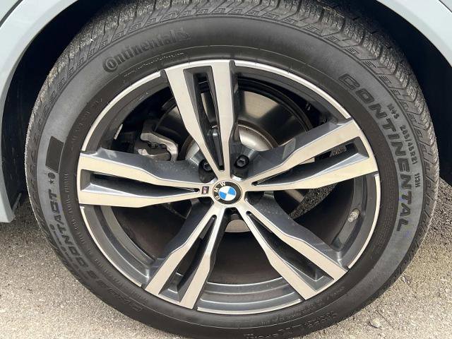 Used 2025 BMW X7 xDrive40i w/ M Sport Package image 6