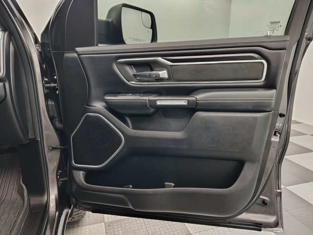 Used 2023 RAM 1500 Laramie AWD/4WD image 29