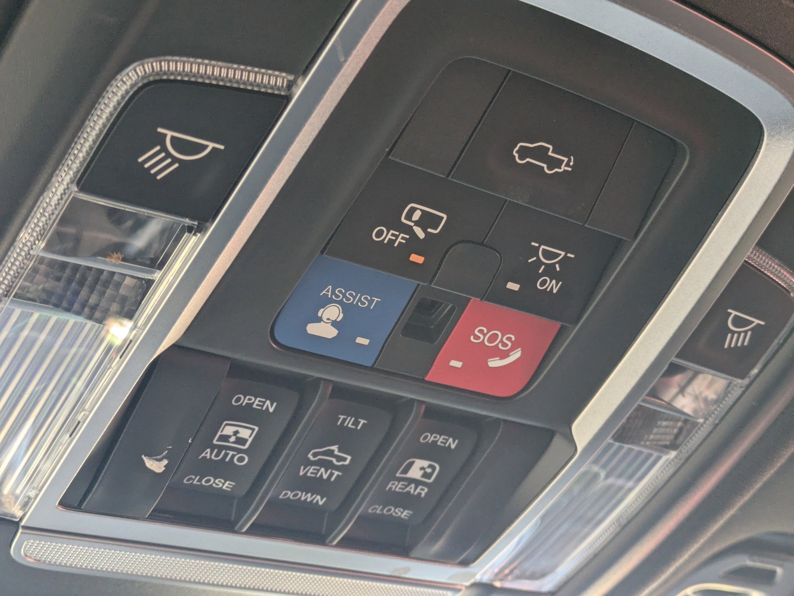 Used 2019 RAM 3500 Limited image 27