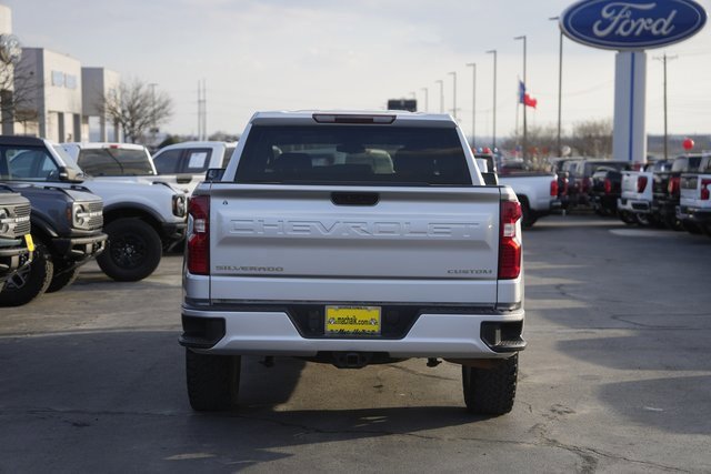 Used 2022 Chevrolet Silverado 1500 Custom image 5