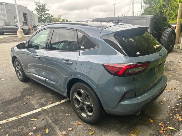 Certified 2024 Ford Escape ST-Line w/ Tech Pack #1 AWD/4WD image 3