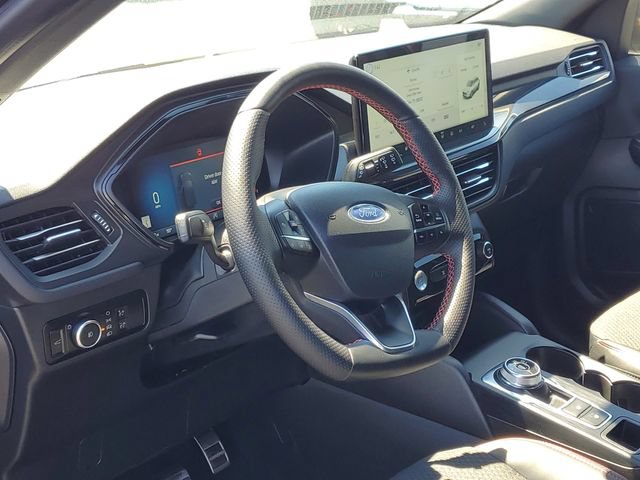 Certified 2024 Ford Escape ST-Line Select w/ Tech Pack #1 AWD/4WD image 11