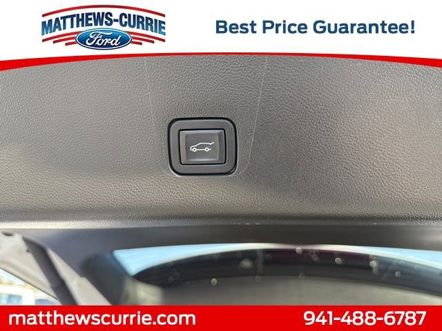 Used 2022 Chevrolet Traverse LT image 15