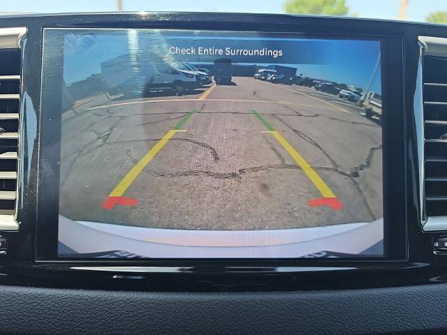Used 2024 Chrysler Pacifica Touring-L FWD image 21