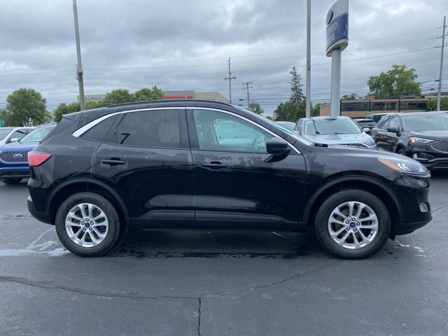 Certified 2022 Ford Escape SE w/ Convenience Package image 2