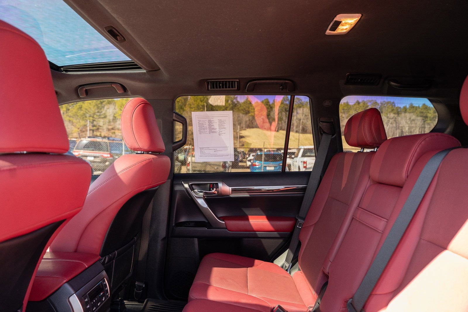 Used 2023 Lexus GX 460 Premium w/ Premium Package image 18