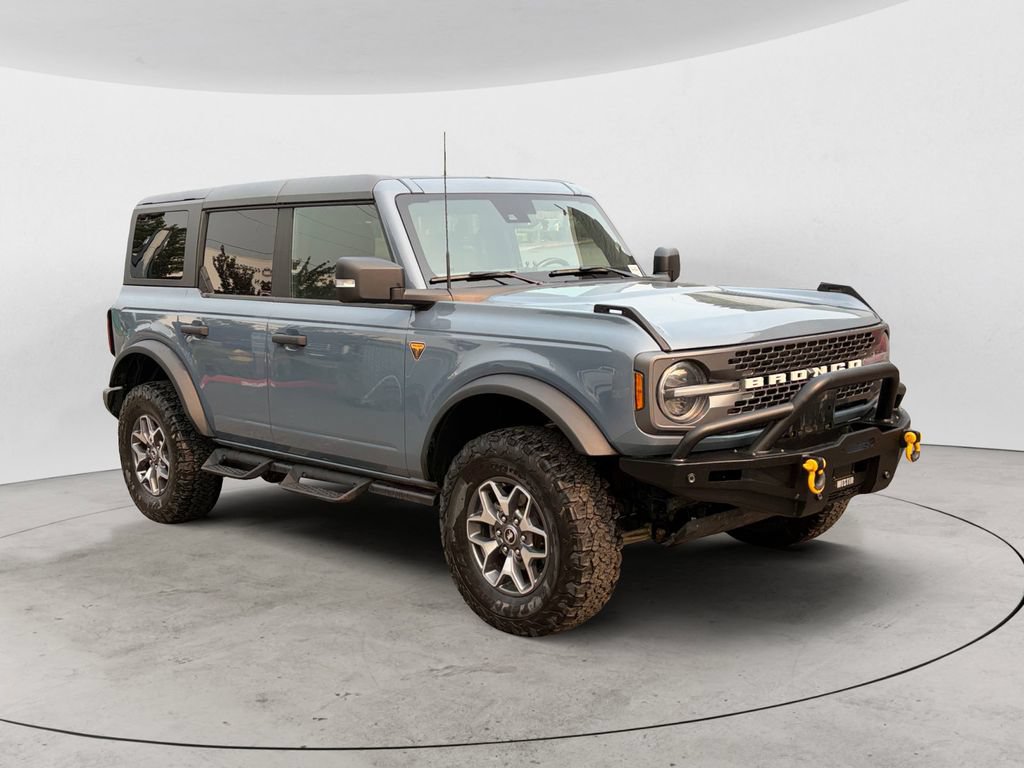 Certified 2024 Ford Bronco Badlands AWD/4WD image 3