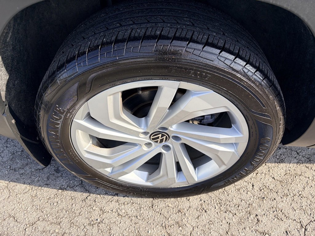 Used 2021 Volkswagen Atlas SE w/ Panoramic Sunroof Package image 34