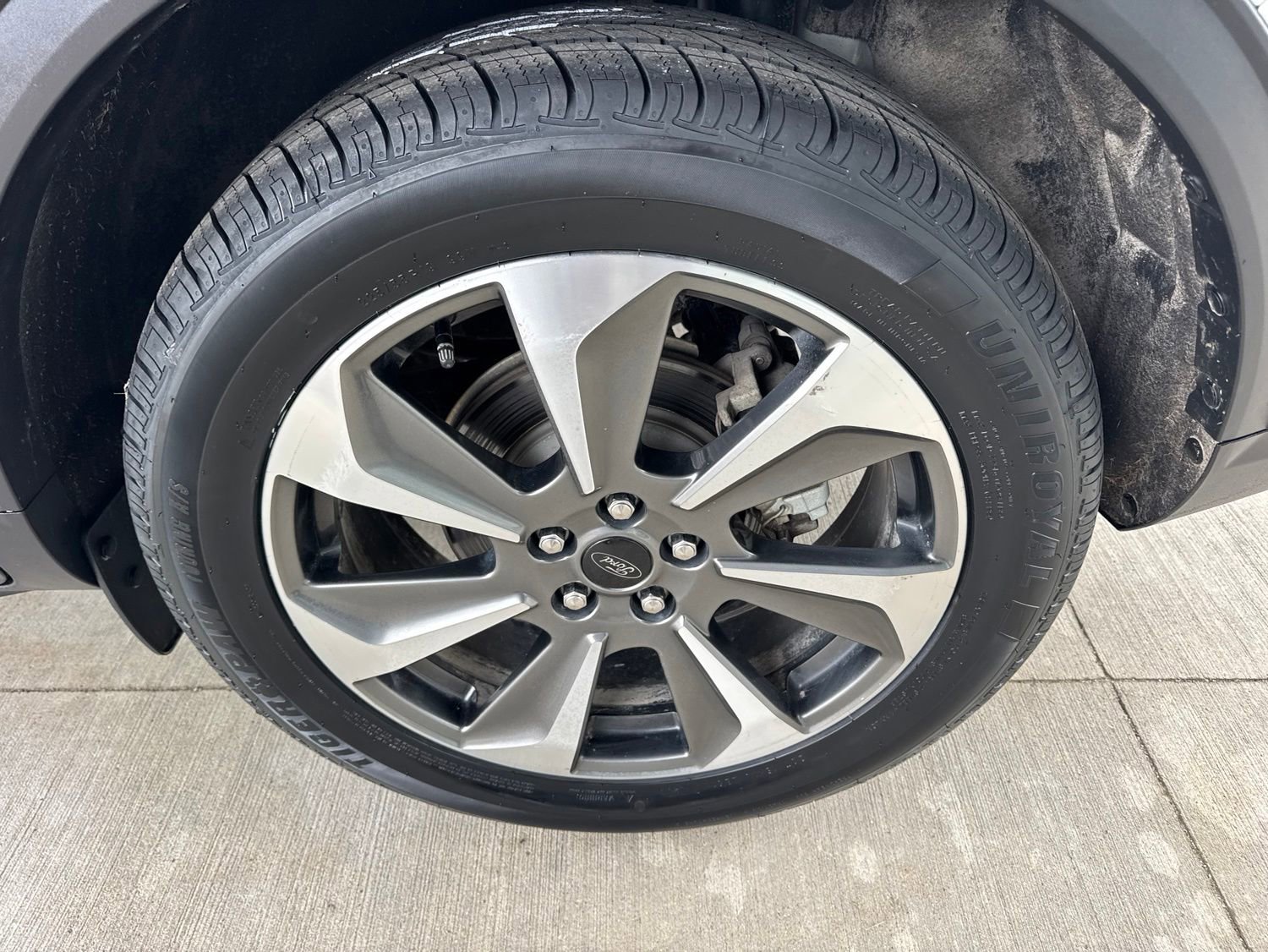 Certified 2023 Ford Escape Platinum AWD/4WD image 19