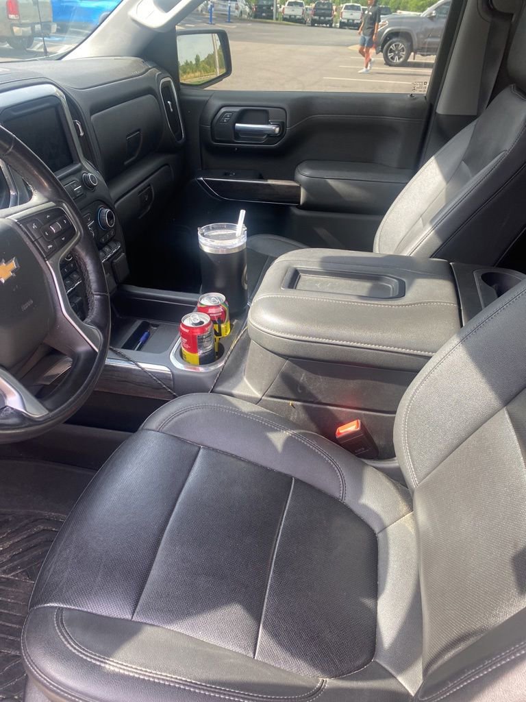 Used 2021 Chevrolet Silverado 1500 LTZ AWD/4WD image 12