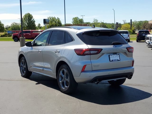 Certified 2024 Ford Escape ST-Line w/ Tech Pack #1 AWD/4WD image 4