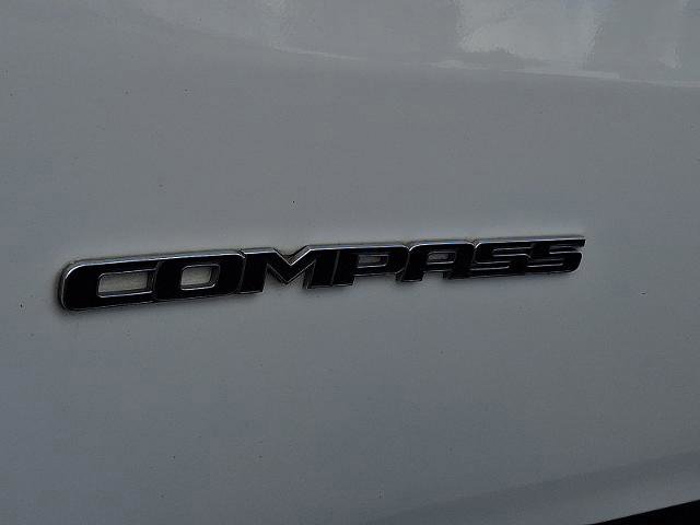 Used 2018 Jeep Compass Limited AWD/4WD image 28