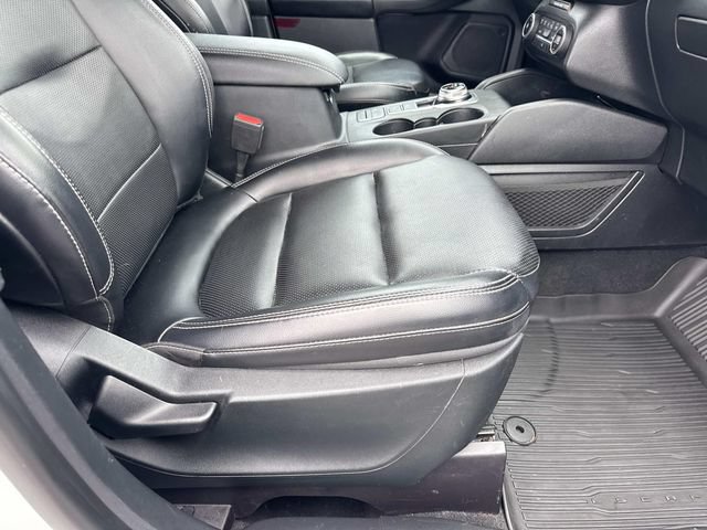 Certified 2020 Ford Escape SEL FWD image 11