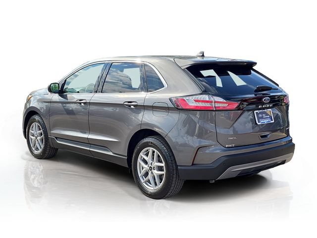 Certified 2024 Ford Edge SEL w/ Convenience Package AWD/4WD image 3