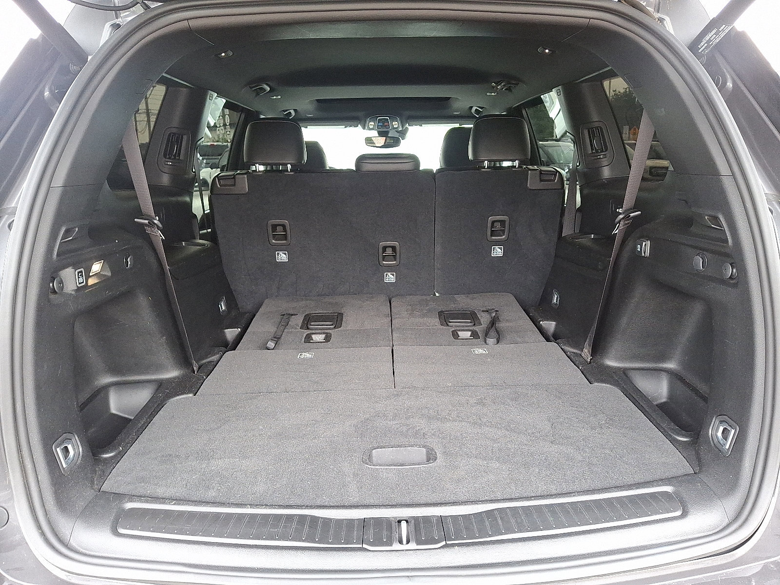 Used 2023 Jeep Grand Cherokee L Laredo image 30