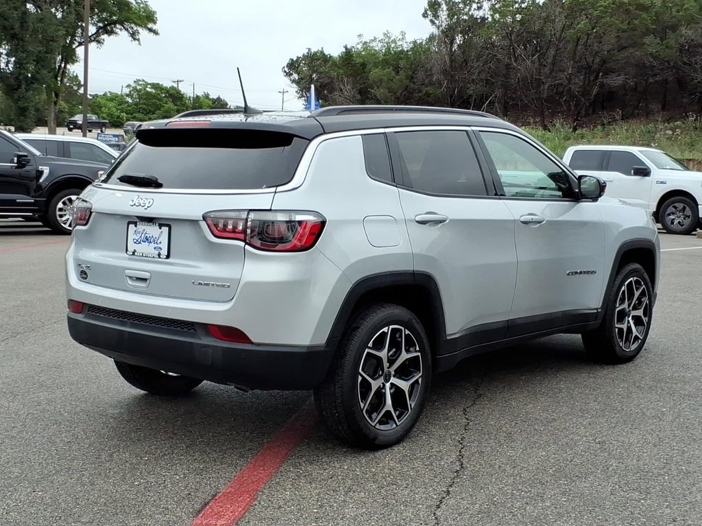 Used 2025 Jeep Compass Limited AWD/4WD image 8