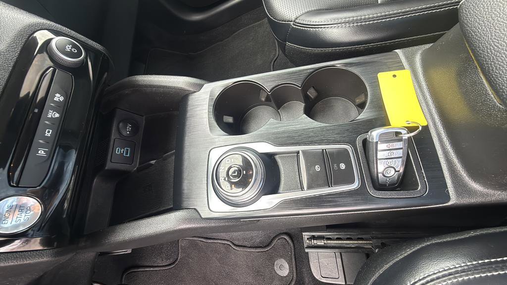 Certified 2023 Ford Escape Platinum AWD/4WD image 27