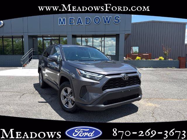 Used 2025 Toyota RAV4 XLE AWD/4WD image 1