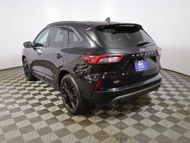 Certified 2025 Ford Escape ST-Line Elite w/ Premium Technology Package AWD/4WD image 8