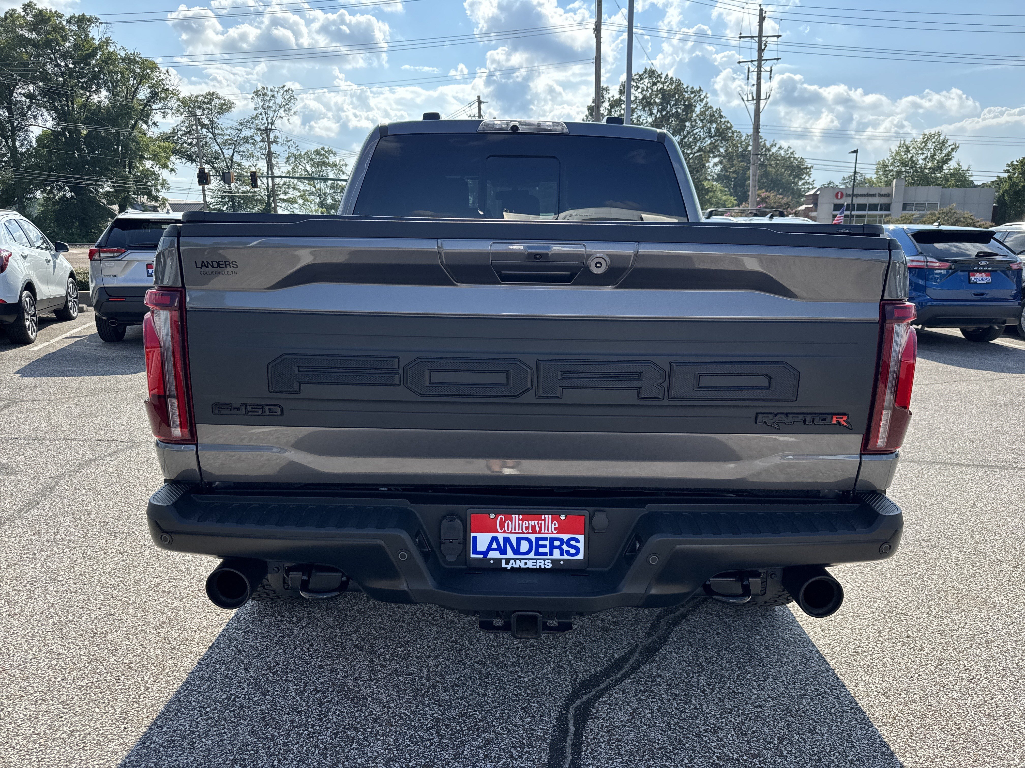 Certified 2025 Ford F150 Raptor w/ Equipment Group 803A Raptor R AWD/4WD image 4