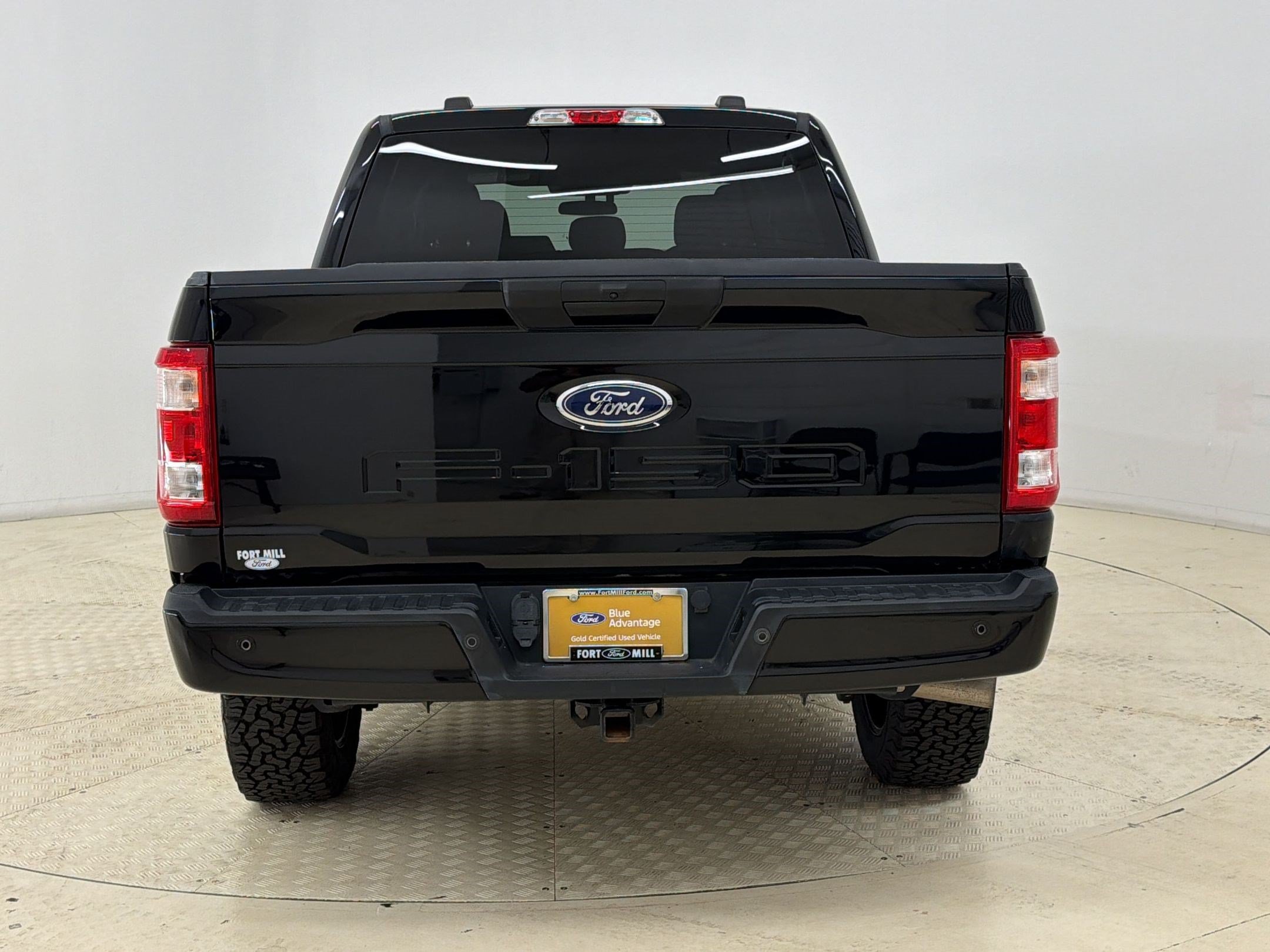 Certified 2022 Ford F150 XL w/ STX Appearance Package AWD/4WD image 10