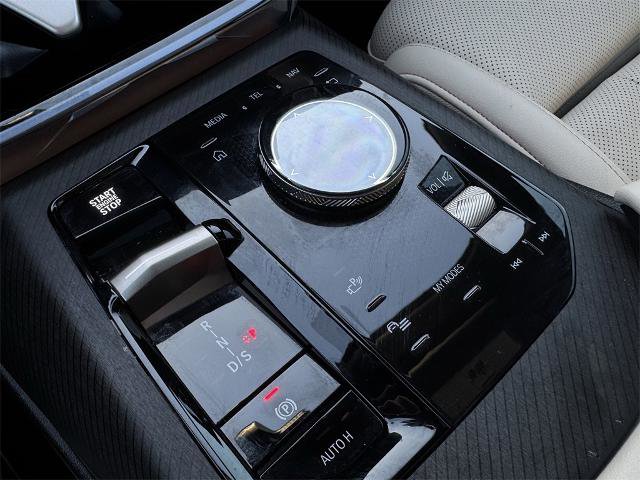 Used 2025 BMW X3 xDrive30i w/ Convenience Package image 26