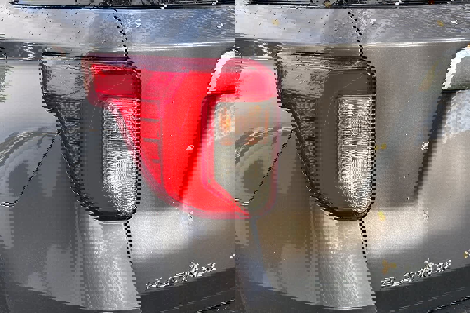 Certified 2022 Ford Explorer Platinum w/ Equipment Group 601A image 10