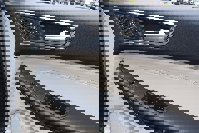 Certified 2024 Ford Edge Titanium w/ Titanium Elite Package image 13