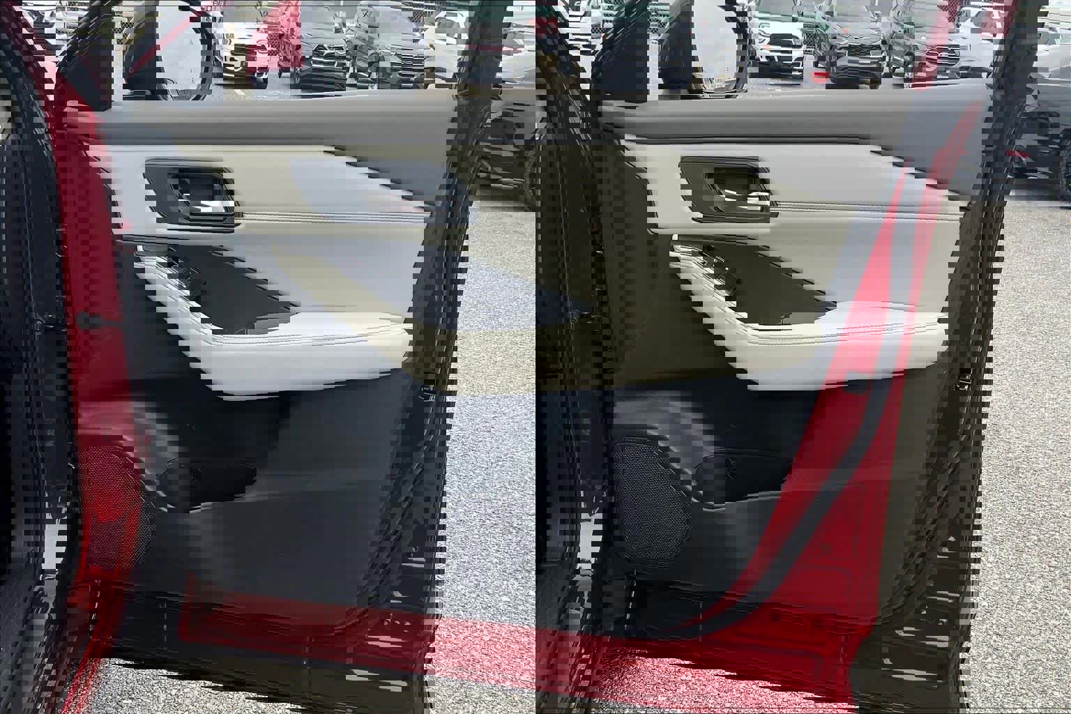 Used 2023 Nissan Rogue SL w/ SL Premium Package image 22