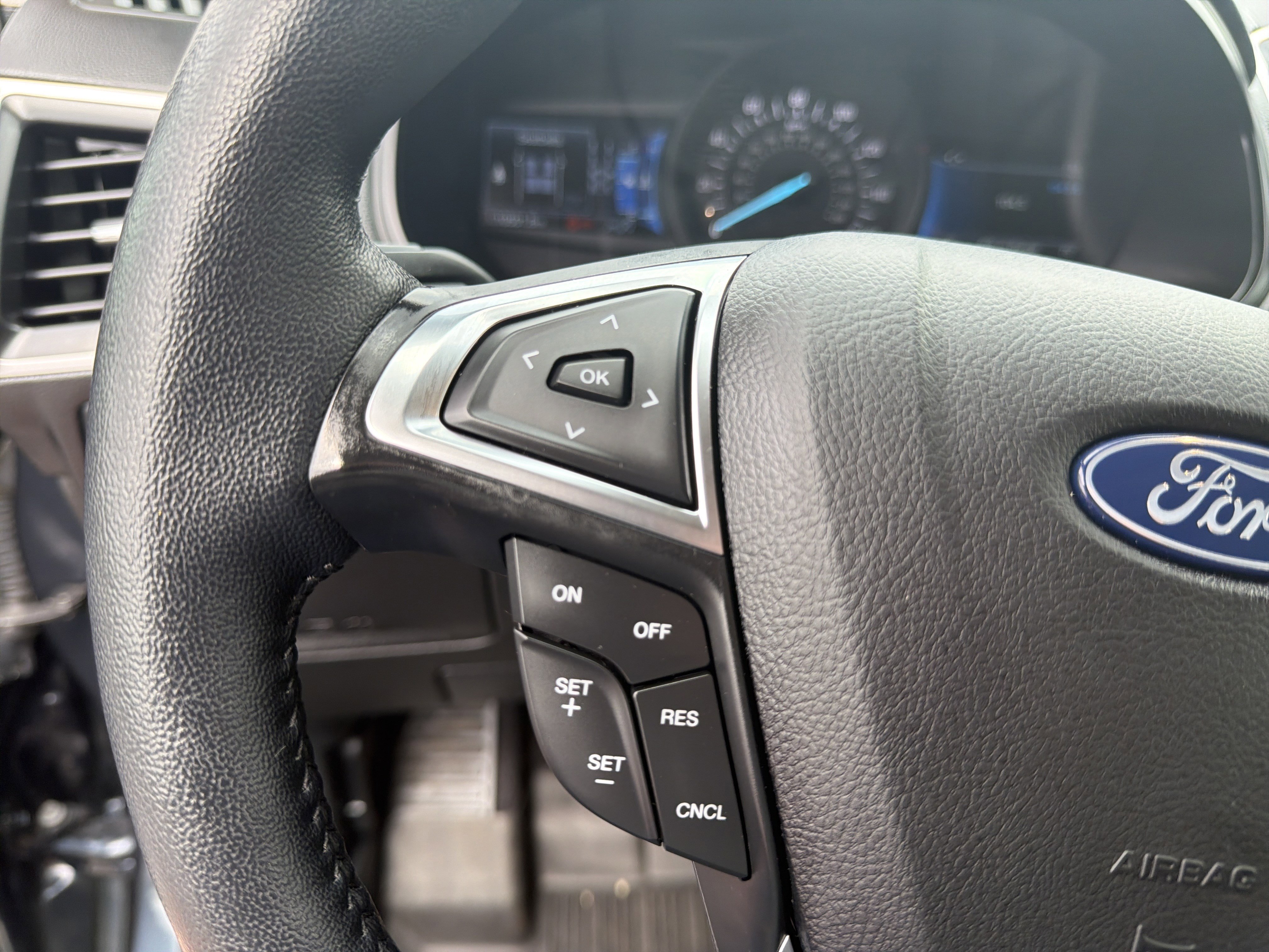 Certified 2024 Ford Edge SEL w/ Convenience Package AWD/4WD image 35
