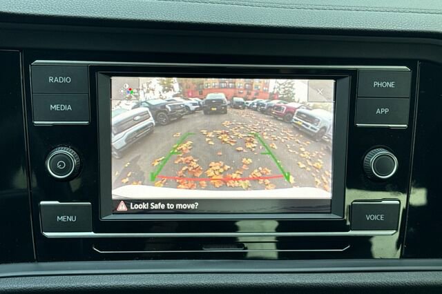 Used 2021 Volkswagen Jetta S w/ Driver Assistance Package image 15