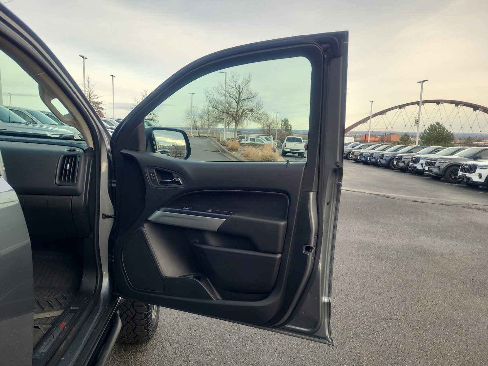 Used 2022 Chevrolet Colorado ZR2 image 16