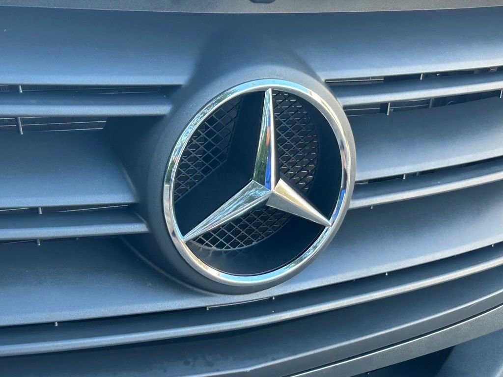 Used 2025 Mercedes-Benz Sprinter 2500 image 16