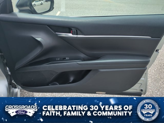 Used 2019 Toyota Camry SE FWD image 31