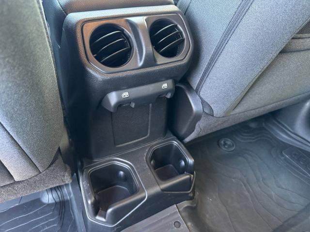 Used 2025 Jeep Wrangler Unlimited Sport AWD/4WD image 20