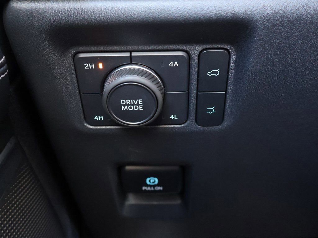 Certified 2025 Ford Expedition Platinum image 33