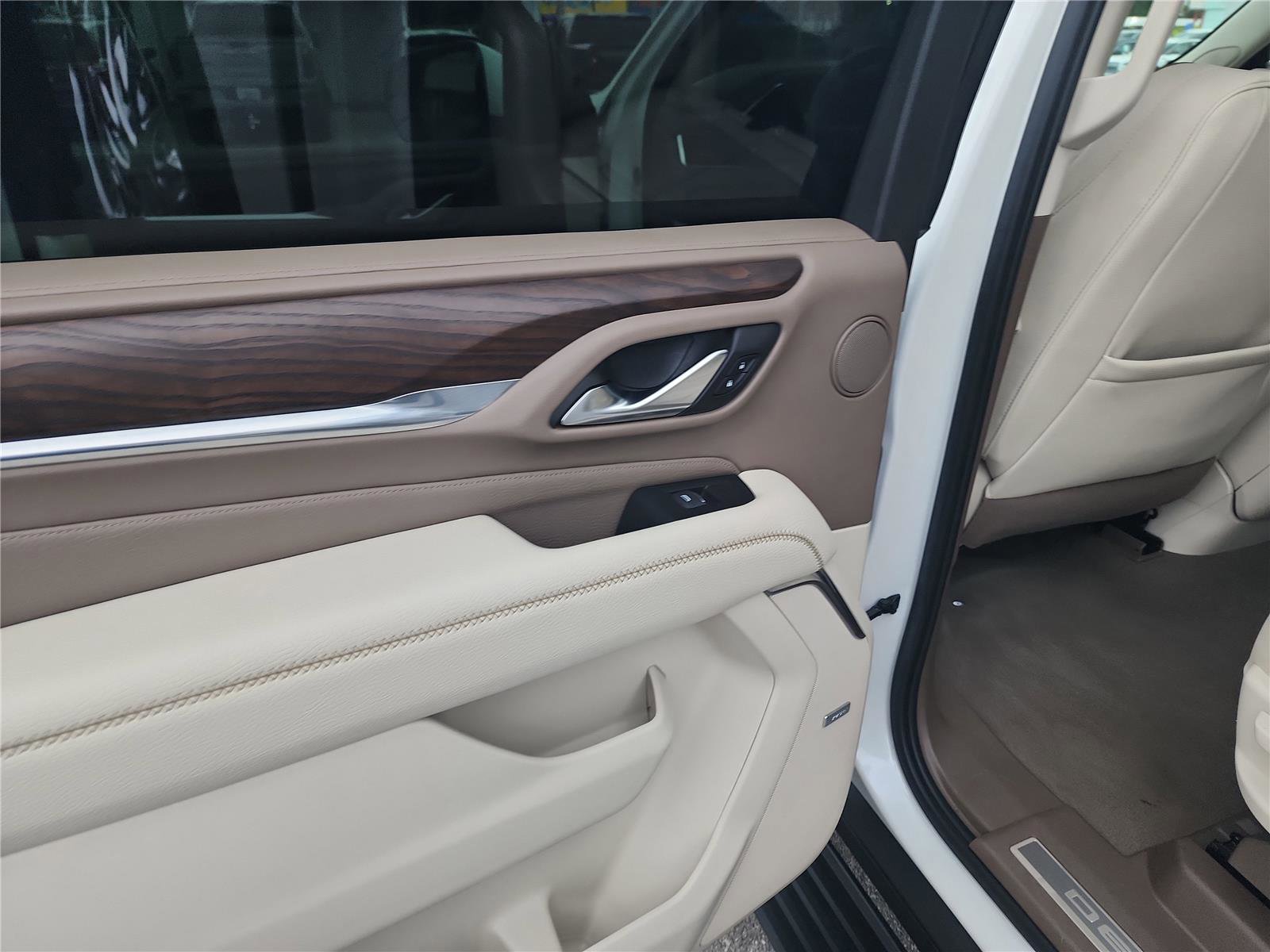 Used 2022 GMC Yukon XL Denali image 18