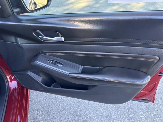 Used 2021 Nissan Altima 2.5 SR w/ SR Premium Package image 34