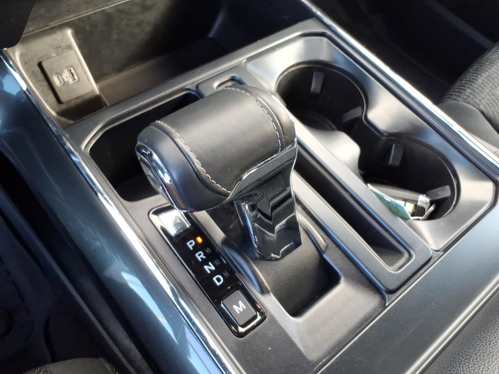 Certified 2022 Ford F150 XLT w/ Equipment Group 302A High image 19