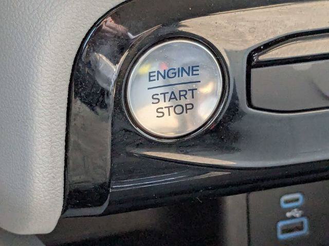 Certified 2023 Ford Escape SE FWD image 32