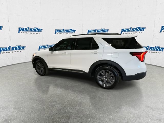 Certified 2025 Ford Explorer Active w/ Active Comfort Package AWD/4WD image 7